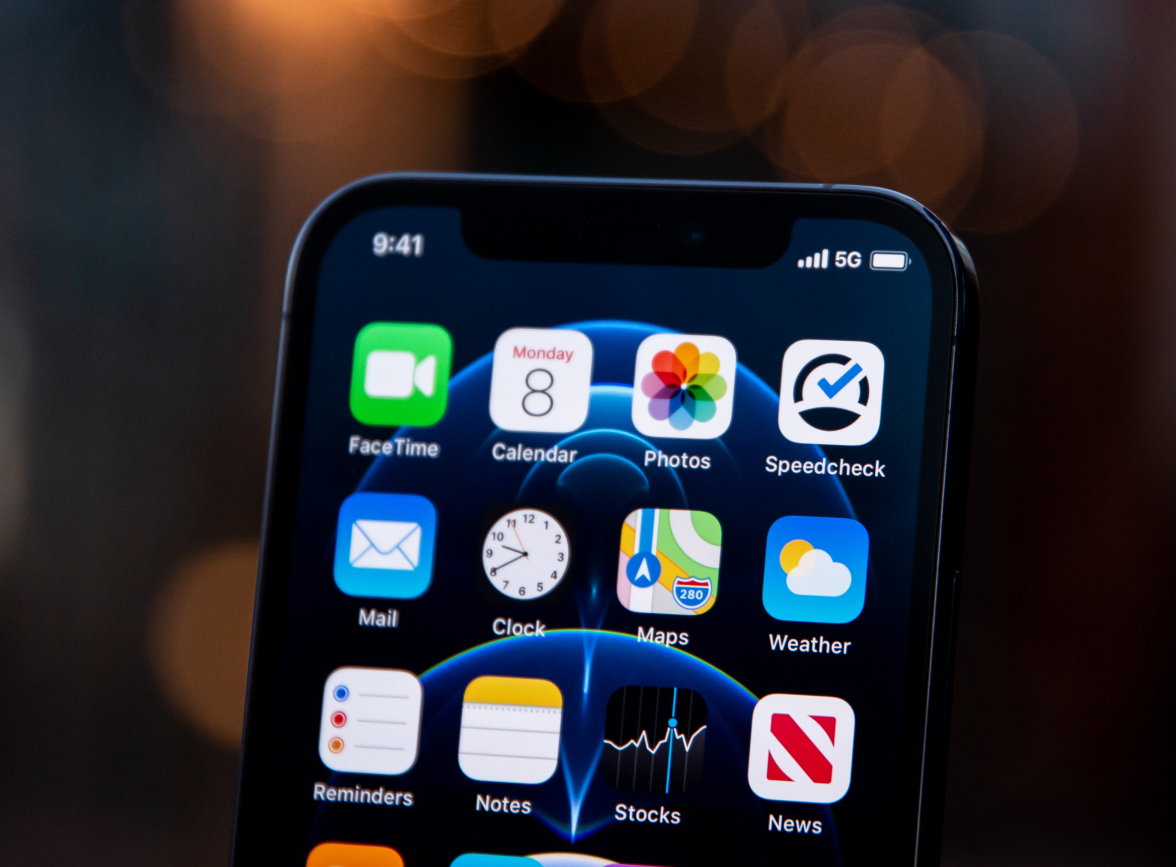 察哈尔右翼中苹果手机维修分享为什么 iPhone 12 在冬季会自动关机 